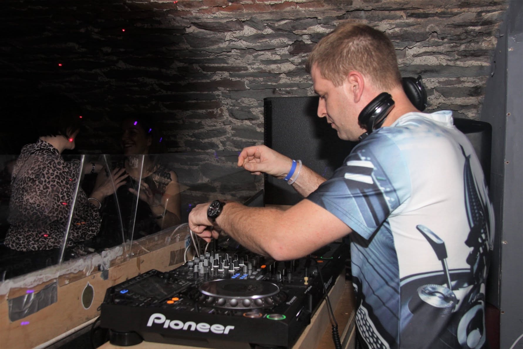 DJ working the Pioneer CDJs at Trancelation